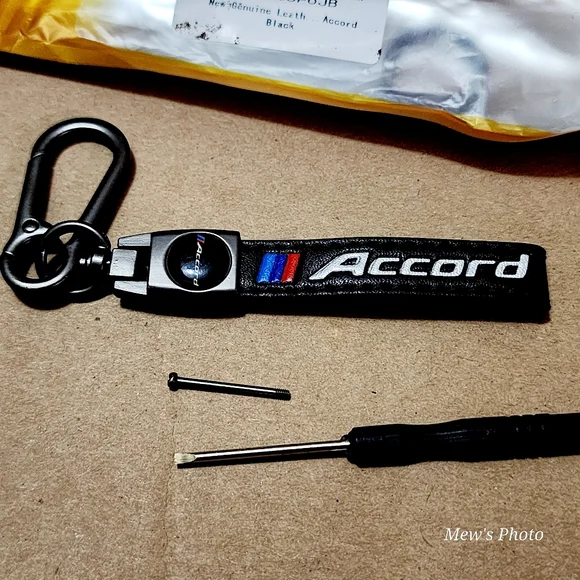 Black Leather Car Keychain Metal Car Honda Accord Accessories - Picture 2 of 4